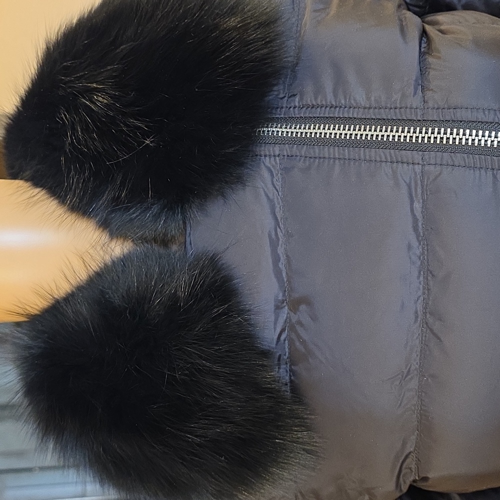 PRADA Black Down Puffer Jacket with Fur Collar - Picture 5 of 16